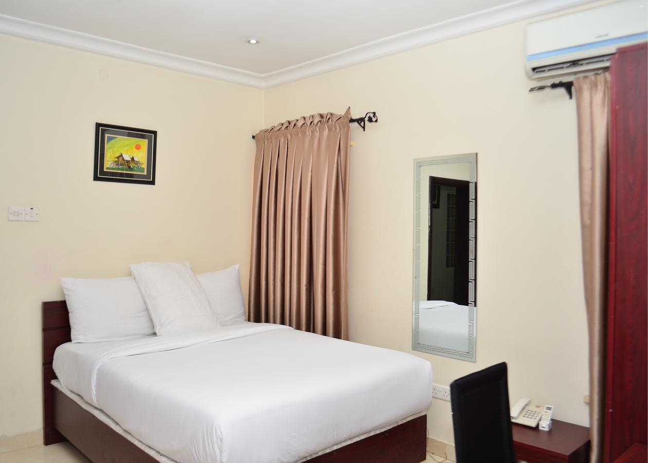 De Rigg Place - Alaka Estate, Surulere Lagos Exterior foto